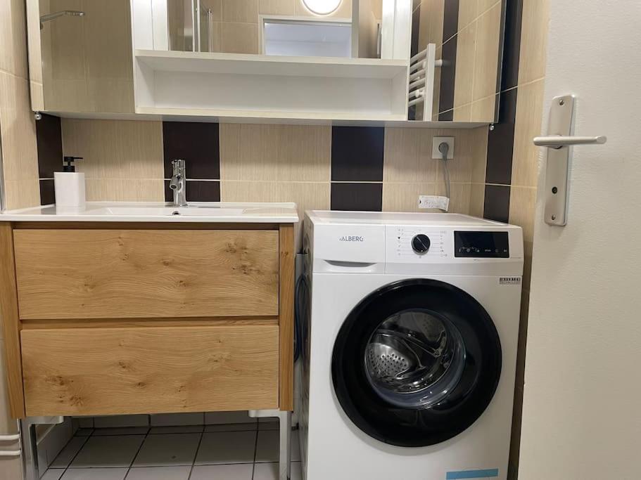 Appartement Cosy Proche Paris Le Bourget Buitenkant foto