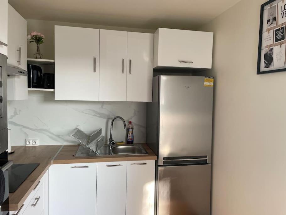 Appartement Cosy Proche Paris Le Bourget Buitenkant foto